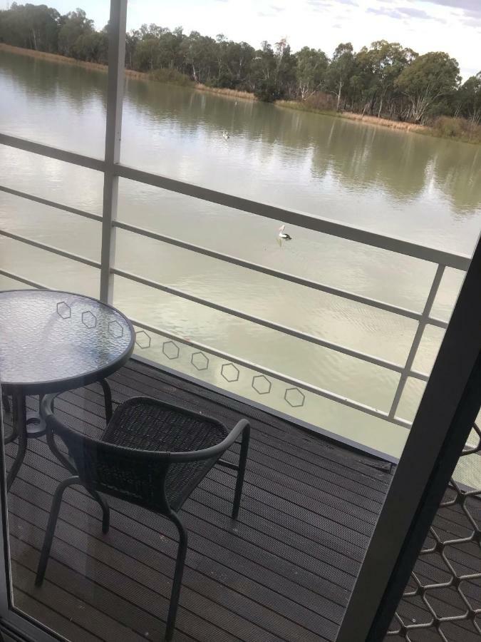 Murray River Queen Hotel Renmark Eksteriør billede